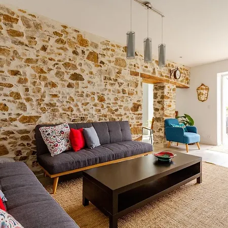 Demeure Avec Piscine * Saint-Viaud