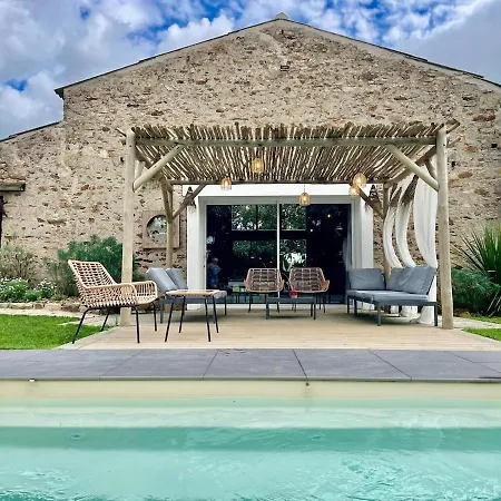 Demeure Avec Piscine *