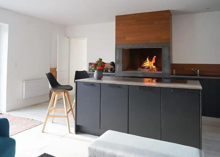 Demeure Avec Piscine Сasa de vacaciones Saint-Viaud