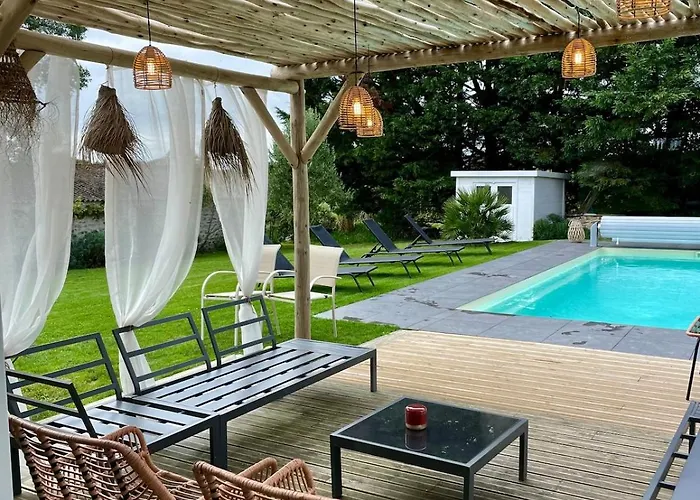 Demeure Avec Piscine * Saint-Viaud