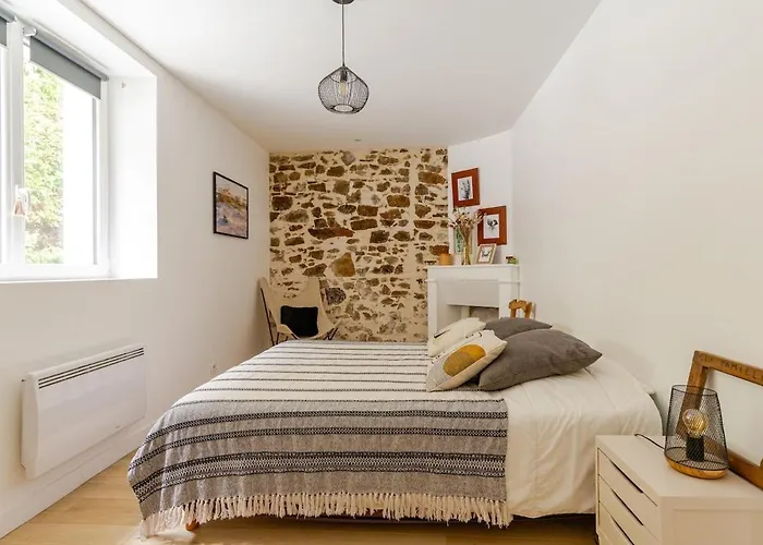 Demeure Avec Piscine Сasa de vacaciones Saint-Viaud