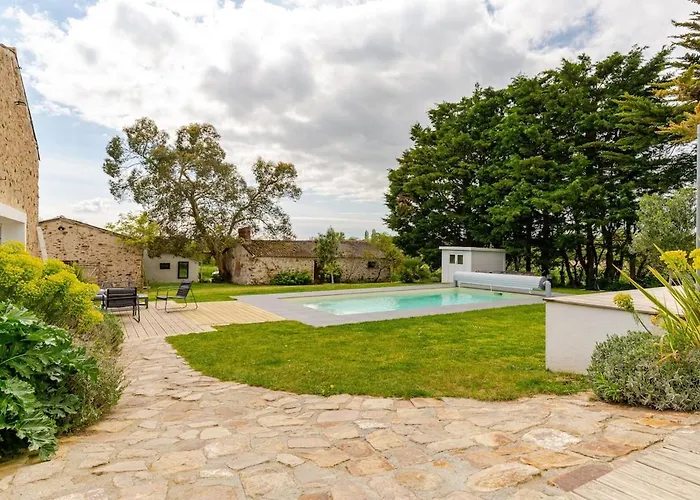 Demeure Avec Piscine *