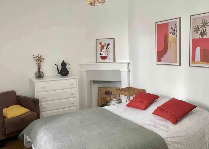 Demeure Avec Piscine Сasa de vacaciones *