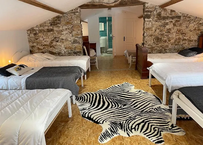 Demeure Avec Piscine Сasa de vacaciones Saint-Viaud