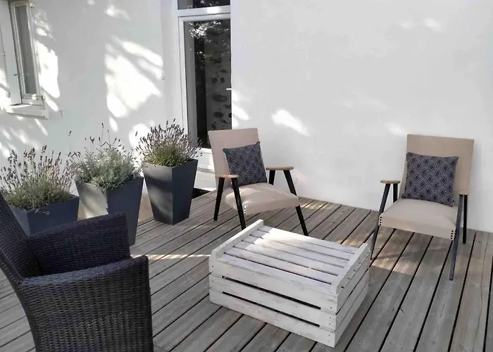 Demeure Avec Piscine *